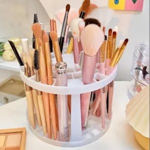 Unopened Makeup-brush/Paint-brush holder